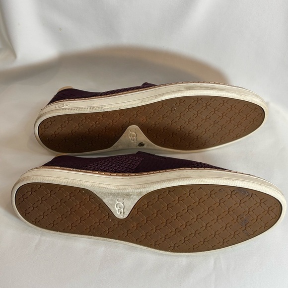 UGG Sz 9.5 Canvass Burgundy Purple Slip On Slide Sneakers Rubber Sole - Picture 10 of 12